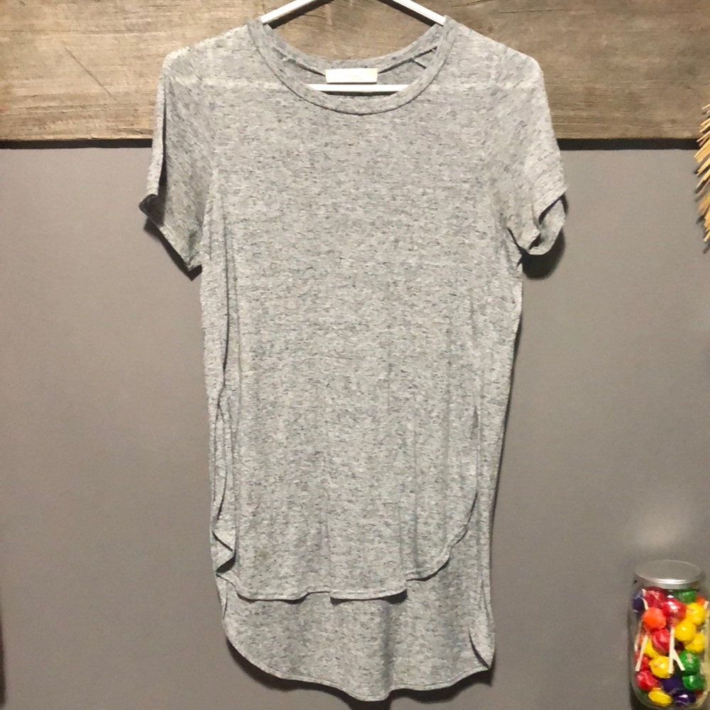 Lightweight Tunic Side Slit Tee Shirt in Gray